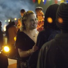 Leah Pipes in una scena dell'episodio Heritage Day de L'africa nel cuore