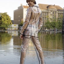 Un vestito trasparente per Sacha Baron Cohen nei panni di Brüno