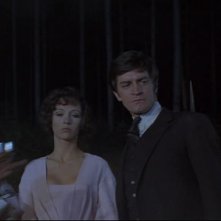 Una scena del film The Devil Rides Out