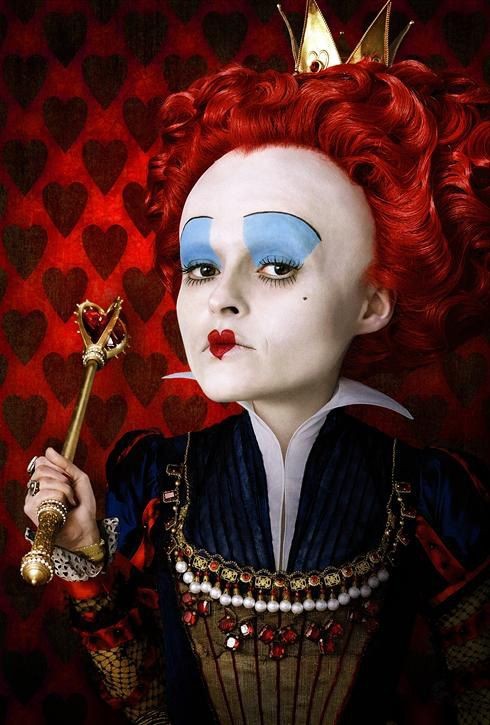 Helena Bonham Carter E La Sanguigna Regina Di Cuori In Alice In Wonderland Diretto Da Tim Burton 121626