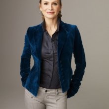 Kyra Sedgwick in una immagine promozionale della stagione 5 di The Closer