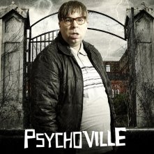Steve Pemberton in un poster promozionale della serie Psychoville