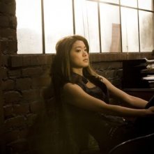 Grace Park in una immagine promozionale della stagione 2 di The Cleaner