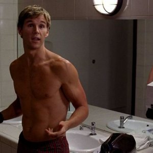 Ryan Kwanten in un'immagine dell'episodio 'Keep This Party Going' della seconda stagione di True Blood