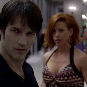 Stephen Moyer in un'immagine dell'episodio 'Keep This Party Going' della seconda stagione di True Blood