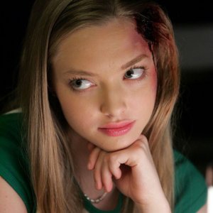 Amanda Seyfried è Lilly Kane nell'episodio 'Il mistero dei Kane' di Veronica Mars