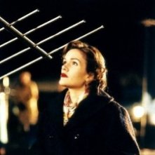 Catherine Dent in una scena della serie Taken