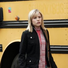 Kristen Bell in una scena dell'episodio 'Allarme bomba' della serie Veronica Mars