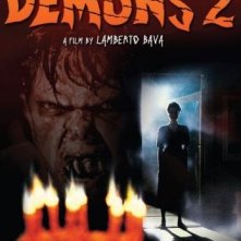 La locandina di Demoni 2: l'incubo ritorna