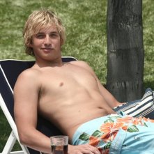 Dick Ryan Hansen Prende Il Sole A Bordo Piscina Nell Episodio Della Stagione 2 Di Veronica Mars 122510
