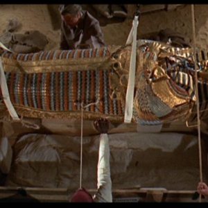 Una scena del film Il mistero della mummia