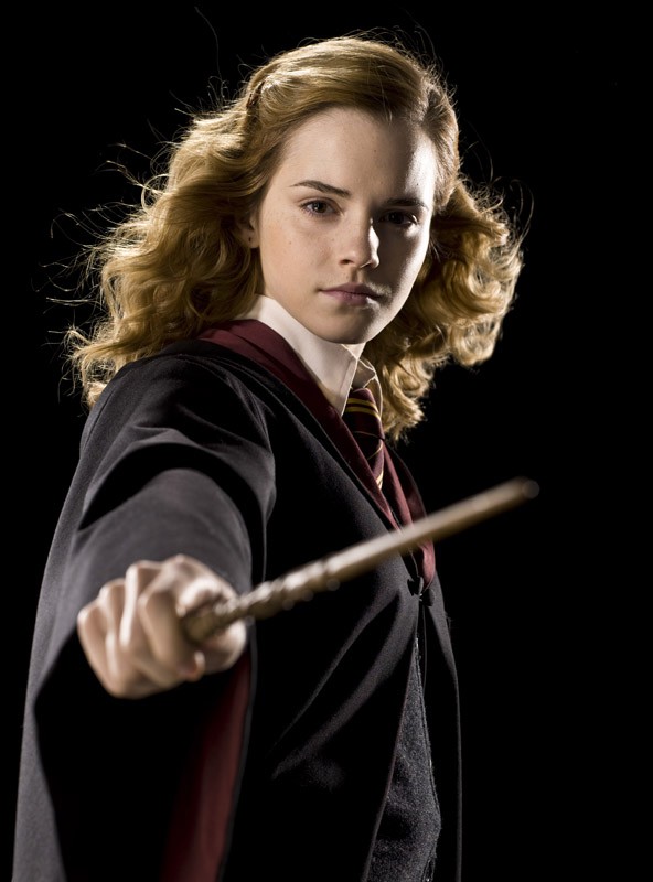 Emma Watson E Hermione Granger In Una Foto Promo Per Il Film Harry Potter E Il Principe Mezzosangue 122659