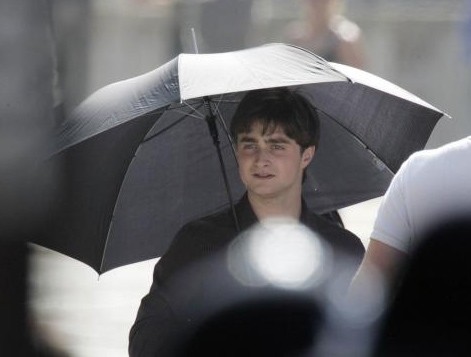 Daniel Radcliffe Sul Set Londinese Di Harry Potter E I Doni Della Morte Parte 1 122680