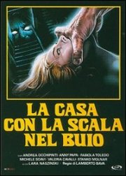 La locandina di La casa con la scala nel buio