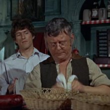 Michael Ripper in una scena del film Le amanti di Dracula