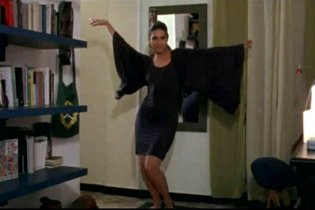 Tutti intorno a Linda - Clip