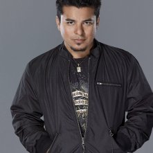 Jacob Vargas in un'immagine promo della prima stagione di Moonlight