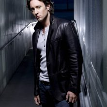 Una foto promo di Alex O'Loughlin per la serie tv Moonlight