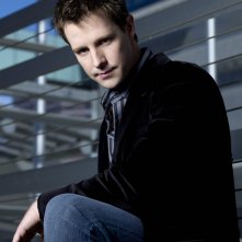 Una foto promo di Jason Dohring per la serie tv Moonlight