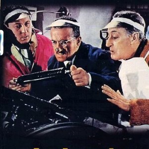 La locandina di La banda degli onesti