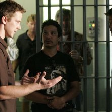 Logan (Jason Dohring) rincontra suo padre Aaron (Harry Hamlin) in prigione nella puntata 'Verso la luce' di Veronica Mars