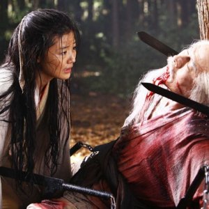 Gianna Jun e Yasuaki Kurata in una scena del film Blood: The Last Vampire