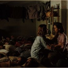 Una sequenza drammatica del film Le tredici rose, del 2007