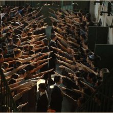 Una sequenza inquietante del film Le tredici rose, distribuito da FilmExport