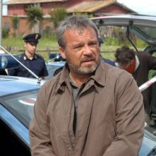 Claudio Amendola in un'immagine della serie tv Tutti per Bruno