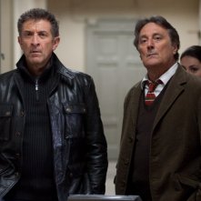 Ezio Greggio ed Enzo Iacchetti sono le star del film tv Occhio a quei due