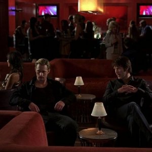 Alexander Skarsgård e Stephen Moyer in un'immagine dell'episodio 'Shake and Fingerpop' della serie tv True Blood