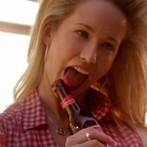 Anna Camp in una provocante immagine dell'episodio 'Shake and Fingerpop' della serie tv True Blood
