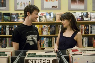 Joseph Gordon-Levitt e Zooey Deschanel in una scena di (500) Days of Summer