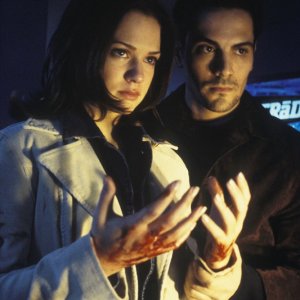 A.J. Cook e Michael Landes in una scena del film 'Final Destination 2'