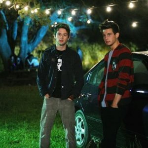 Johnny Pacar e Nico Tortorella in una scena dell'episodio Blowing Off Steam della serie  Make It or Break It