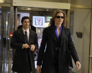 Tricia Helfer nell'episodio Resonance di Warehouse 13