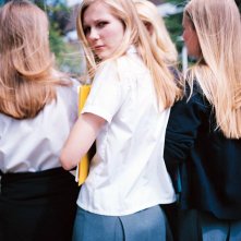 Una foto delle sorelle Lisbon con Kirsten Dunst per il film 'Il giardino delle vergini suicide'