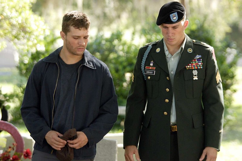 Ryan Phillippe Sergente Brandon King Parla Con Channing Tatum Sergente Steve Shriver In Una Scena Del Film Stop Loss 124707