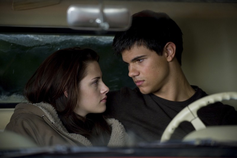 Una Nuova Immagine Di Kristen Stewart E Taylor Lautner In Macchina Nel Film Twilight New Moon 124925