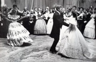 Un'immagine in bianco e nero del film Il gattopardo