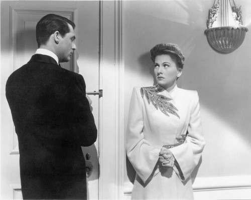 Cary Grant E Joan Fontaine In Una Scena Del Film Il Sospetto 1943 125099