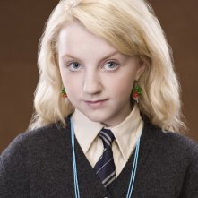 Evanna Lynch in una foto promozionale del film Harry Potter e l'Ordine della Fenice