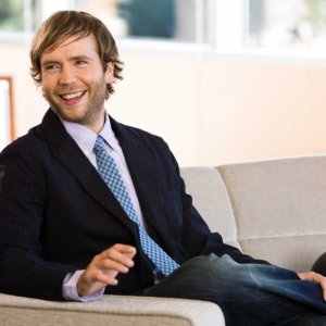 Mark Webber in una scena del film Shrink