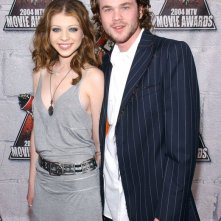 Michelle Trachtenberg con Aaron Ashmore agli MTV Movie Awards 2004