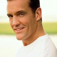 una foto di John Wesley Shipp