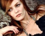 Vanessa Paradis infrange i cuori