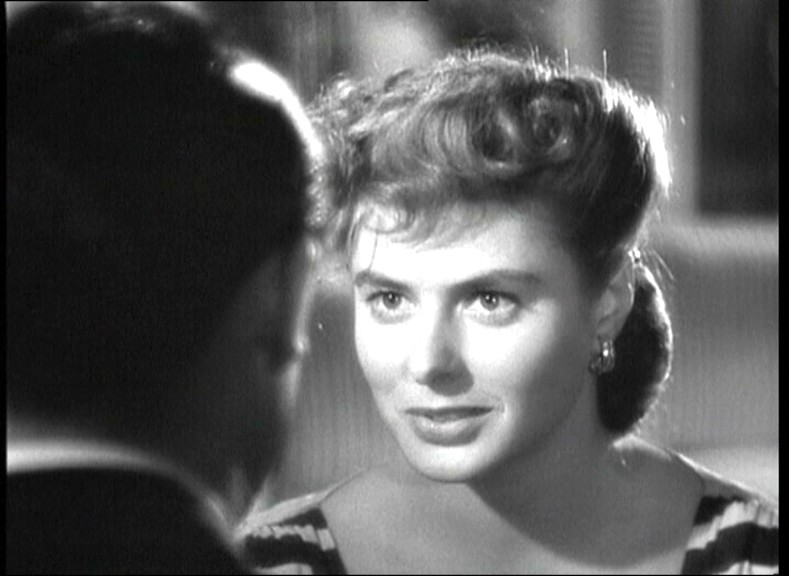 Cary Grant Di Spalle E Ingrid Bergman In Una Scena Del Film Notorius L Amante Perduta 125508