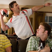 Adam Sandler, Eric Bana e Seth Rogen in una scena della commedia Funny People