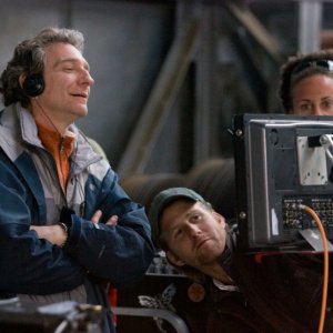 Il regista Max Mayer sul set del film Adam