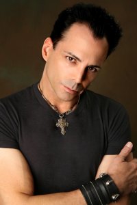 Richard Grieco in una foto promozionale